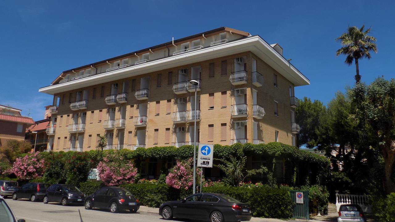 Hotel Parco San Benedetto del Tronto Exteriör bild