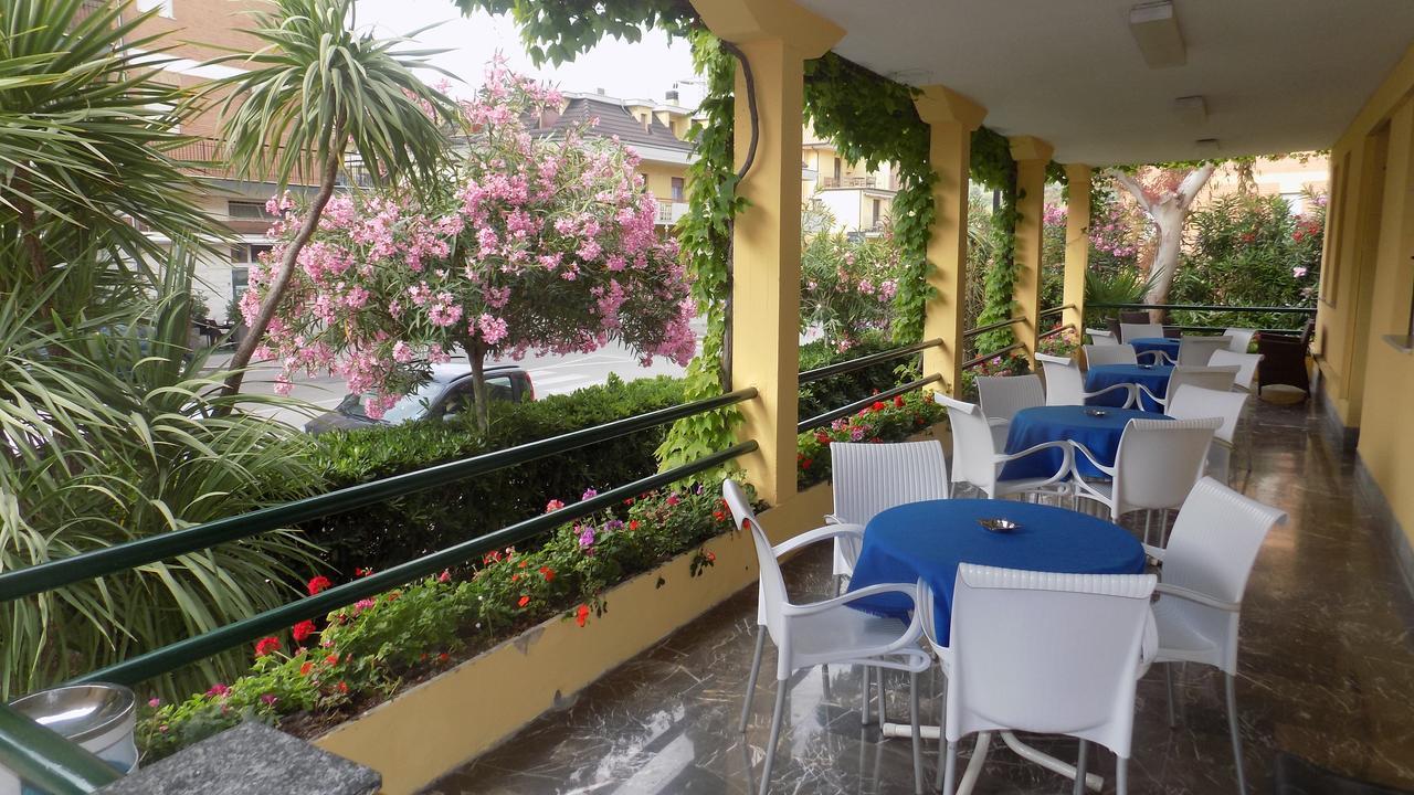 Hotel Parco San Benedetto del Tronto Exteriör bild